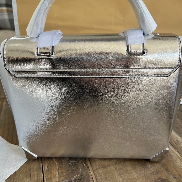 NWT Michael Kors Manhattan Convertible bag - Picture 6 of 8